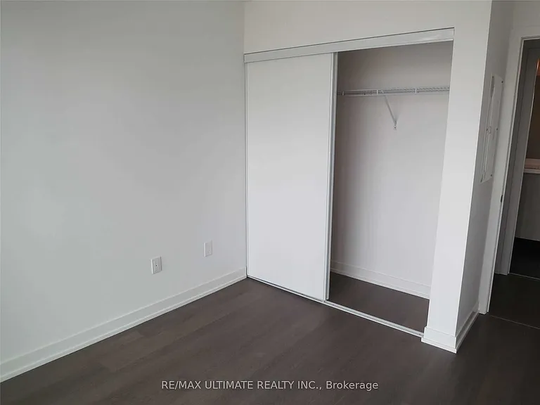 105 George St #815 — Photo 7