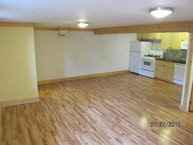 3621 Hudson St #H — Photo 5