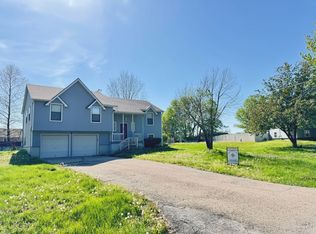 114 SE 611th Rd, Warrensburg, MO 64093