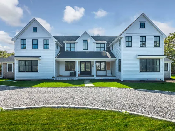 61 Division Rd, Edgartown, MA 02539