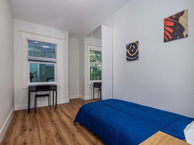 2382 Derby St #1-6 — Photo 40