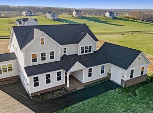 40900 Tarleton Dr, Leesburg, VA 20176