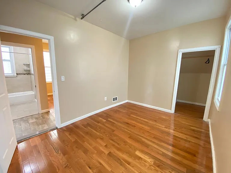 186 Oakwood Pl — Photo 8