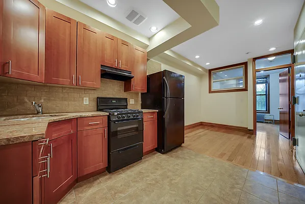 Rented by Compass | media 7