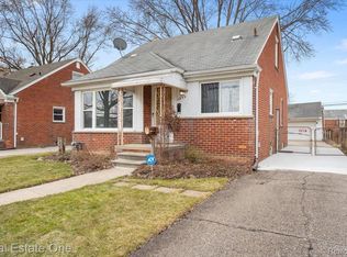 11323 Fenton, Redford, MI 48239