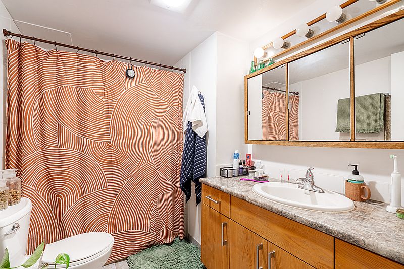 Vancouver Apartment for rent - 2 Bedrooms — photo 8