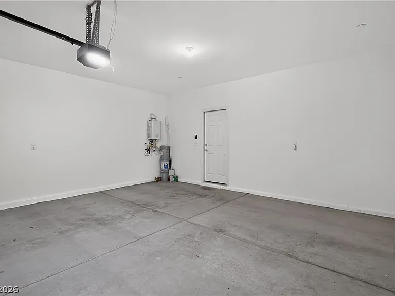 371 Scarlet Pine Ct — Photo 10