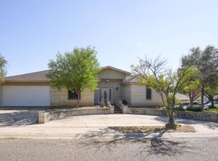 1301 Lois Ln, Laredo, TX 78045