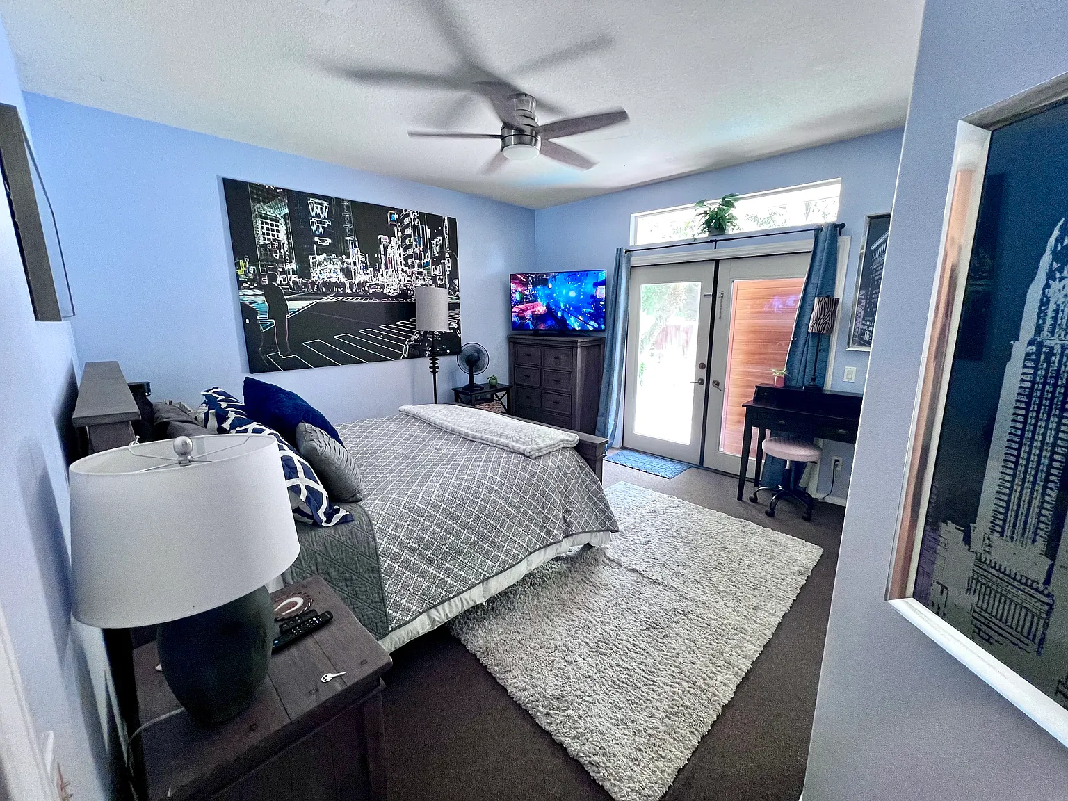 5 bed, 4130 sqft, $2,100 — Photo 4