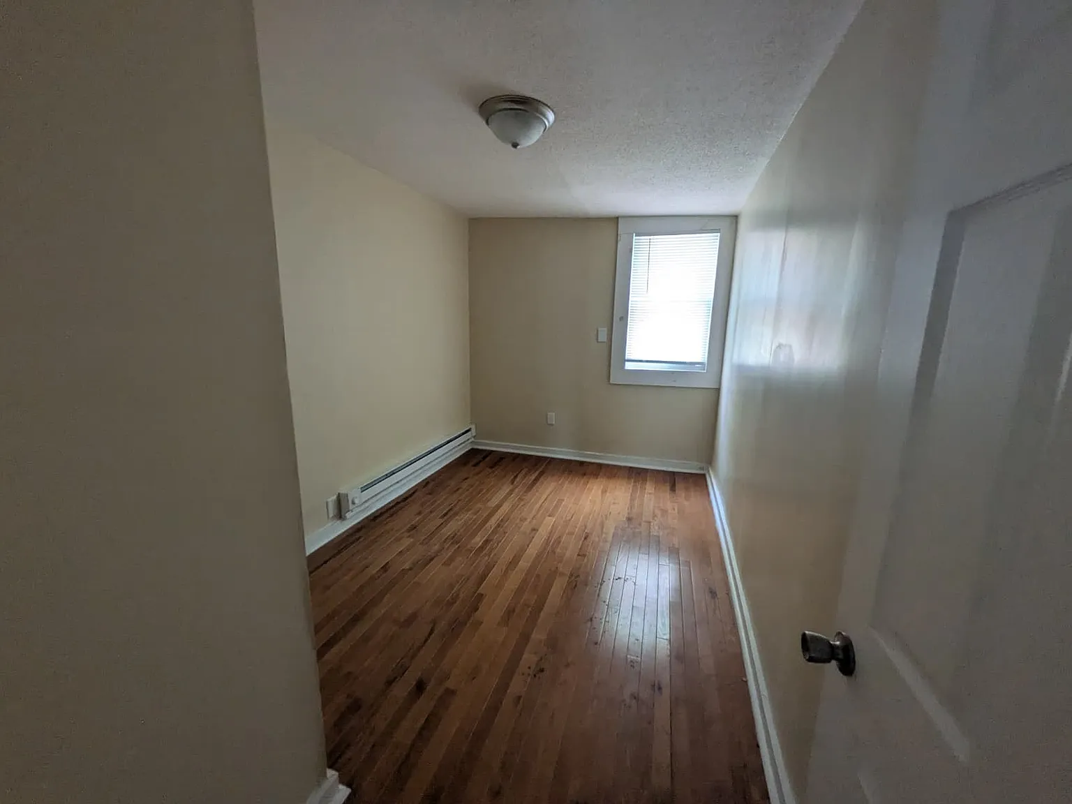 4 bed, $2,250 — Photo 3
