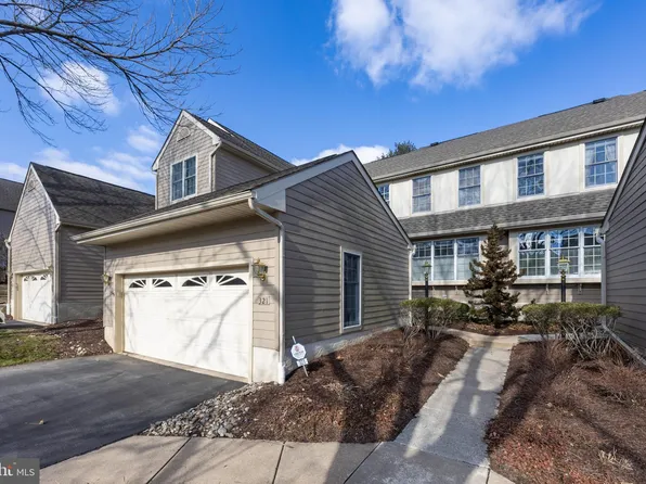 321 Lea Dr, West Chester, PA 19382