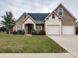 813 Concord St, Cleburne, TX 76033