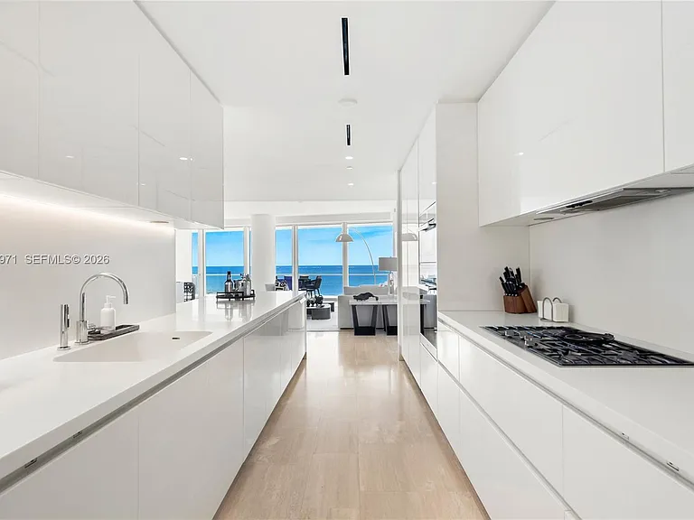 9001 Collins Ave #S-509 — Photo 4