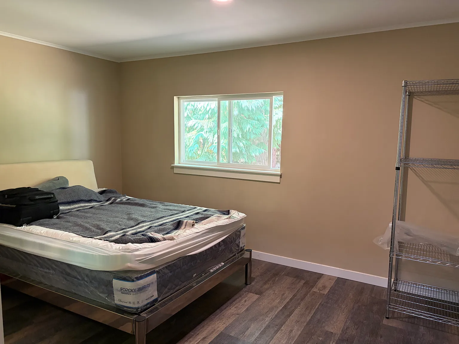 2 bed, 1060 sqft, $3,400 — Photo 4