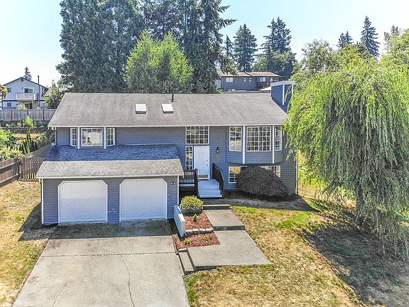 2nd image of 3523 Orchard Pl SE