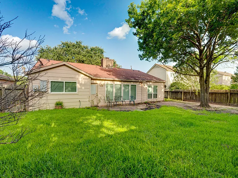 1722 S Kirkwood Rd — Photo 57