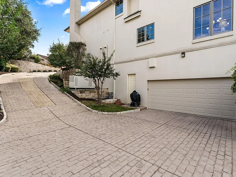 7324 Vista Mountain Dr — Photo 40