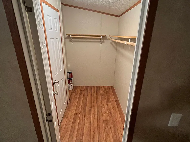 21561 Leonard St #21569 — Photo 8