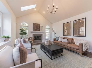 1 Hyatt Ln, Somers, NY 10589