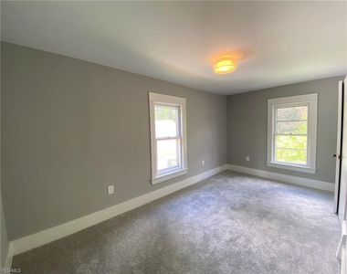 305 N Cleveland St, Chagrin Falls, OH, 44022
