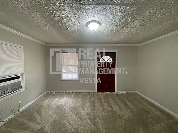 2nd image of 1214 James St