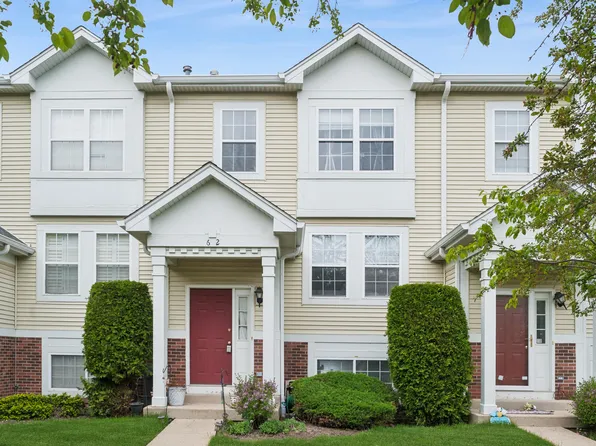 602 Holiday Ln, Hainesville, IL 60073