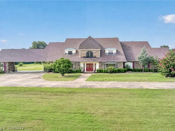411 Mayfield Dr, Roland, OK 74954