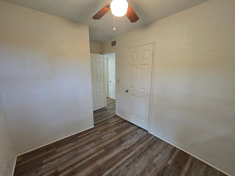 444 S Caroline St — Photo 6