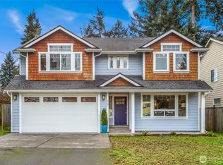 215 SW 144th St, Burien, WA 98166