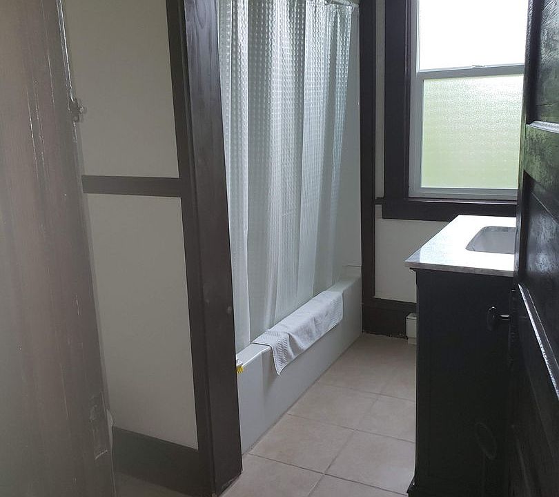 Granger Apartments 104 N East St Livingston MT Zillow