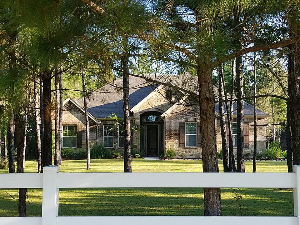 1st image of 15572 Guinevere Ln