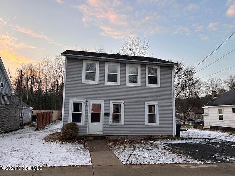 2nd image of 23 Warren Street