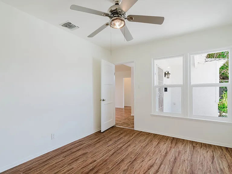 6712 Belmar Ave — Photo 11