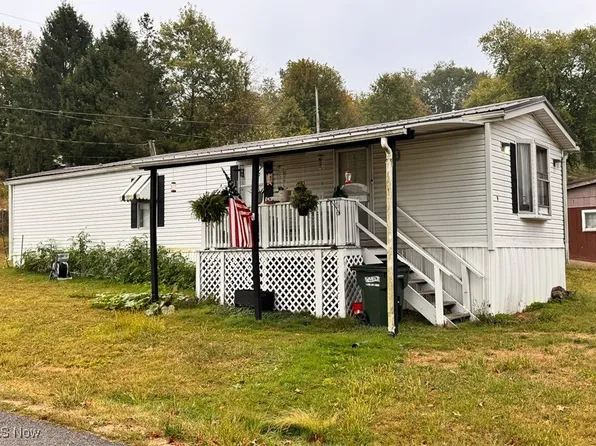 9-11 S Arch St, Dellroy, OH 44620