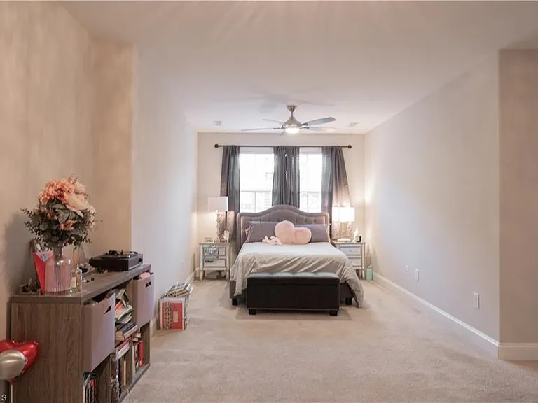 2941 York Place Dr — Photo 16