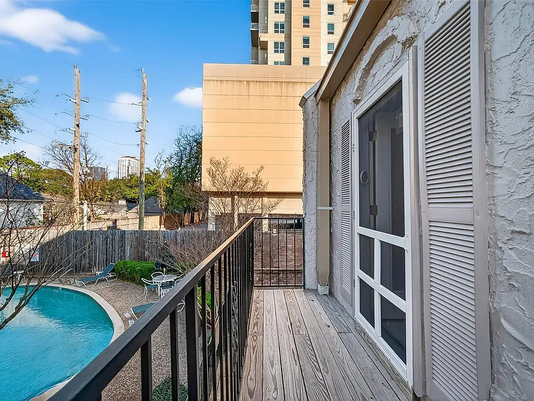 5338 Brownway St #B19 — Photo 35