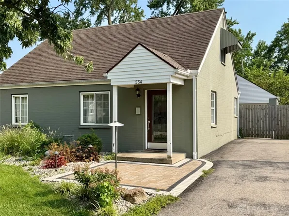 554 East Dr, Dayton, OH 45419