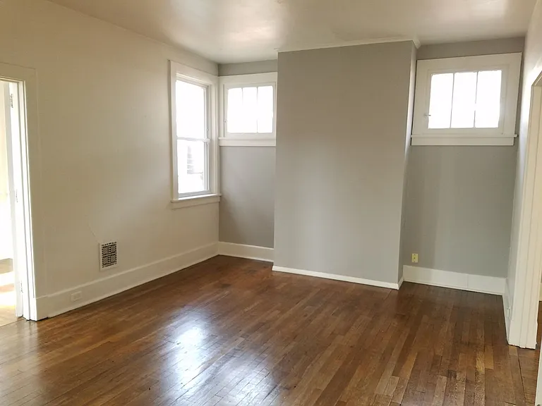 4127 Murray Ave — Photo 4