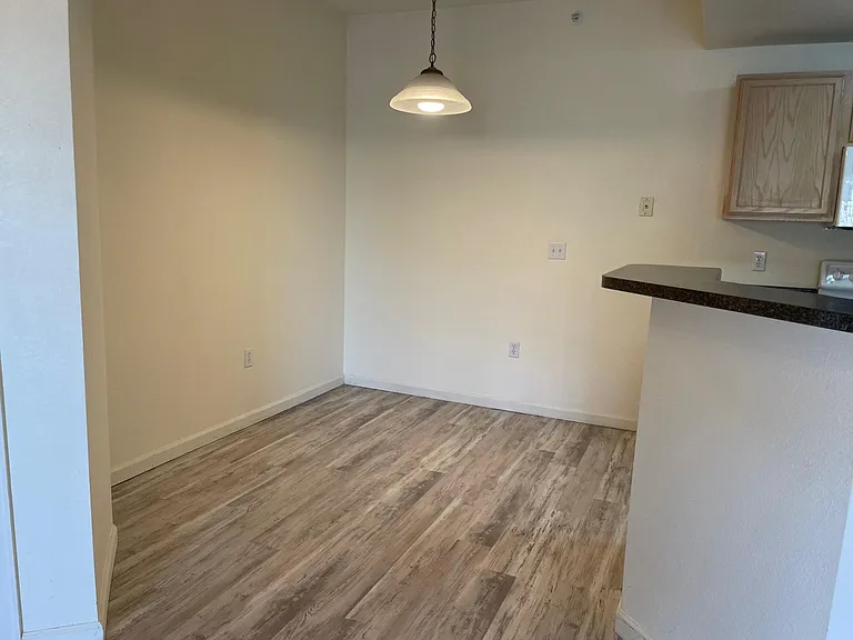 The dinning area on the left of the entry