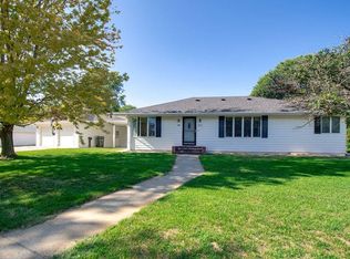 216 W Hawthorne St, Minden, NE 68959