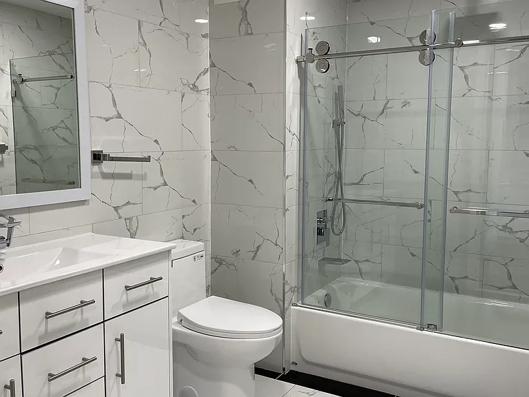 4906 Spruce St #308 — Photo 21