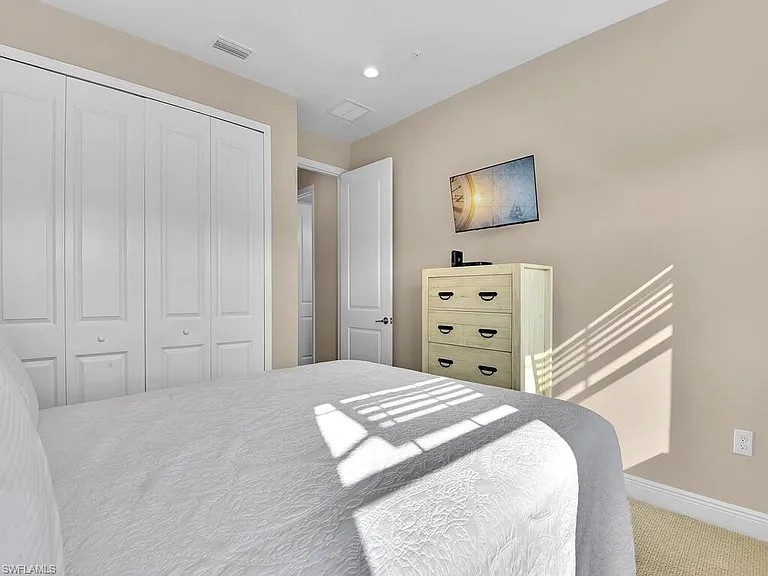2561 Seychelles Dr #308 — Photo 9