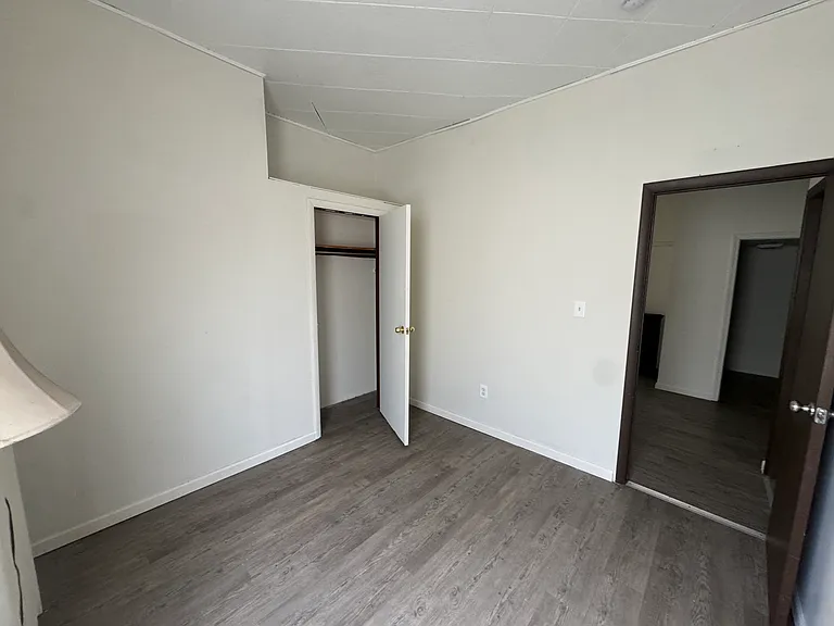 910 Oliver St #5 — Photo 9