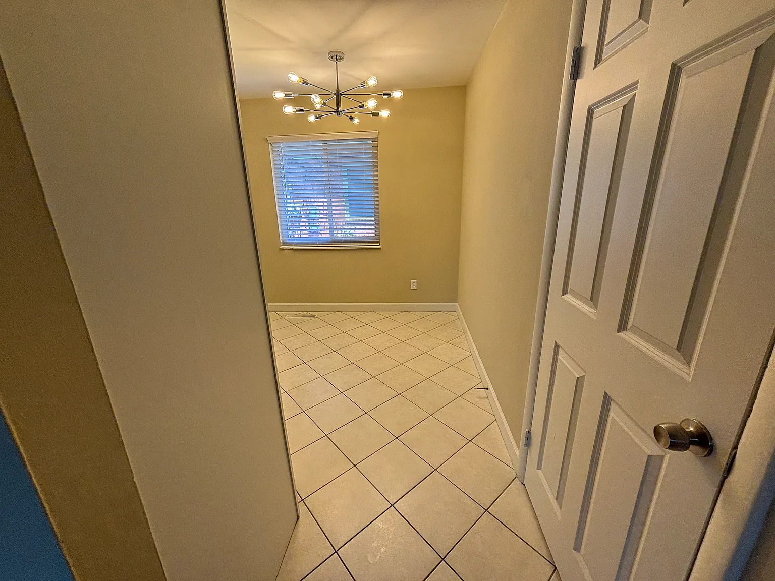 3 bed, 1.5 bath, $1,595 — Photo 4