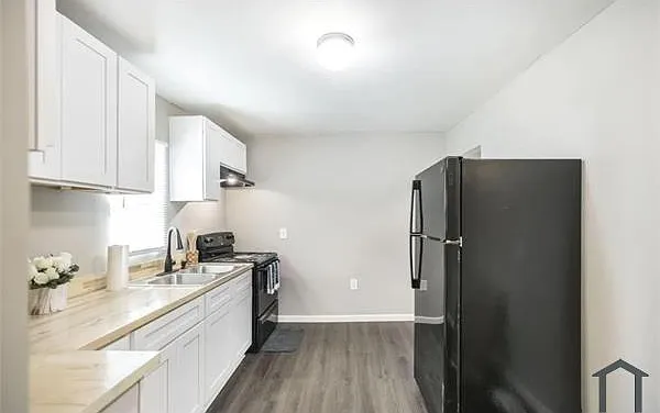 3998 Floyd Ave — Photo 12