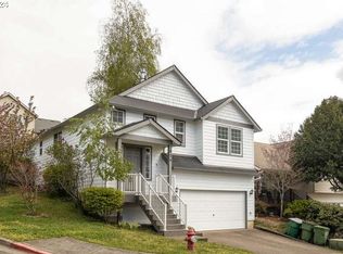 820 SW Chablis Ct, Dundee, OR 97115