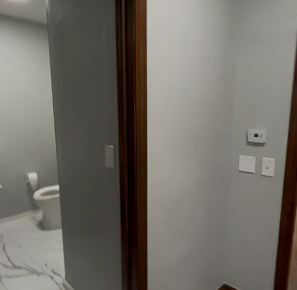 200 N Home Ave — Photo 3