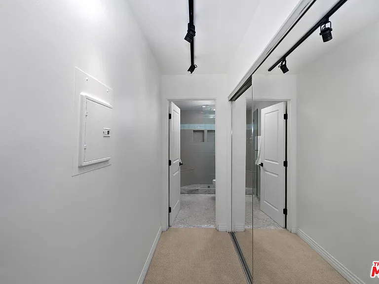 930 N Doheny Dr #317 — Photo 15