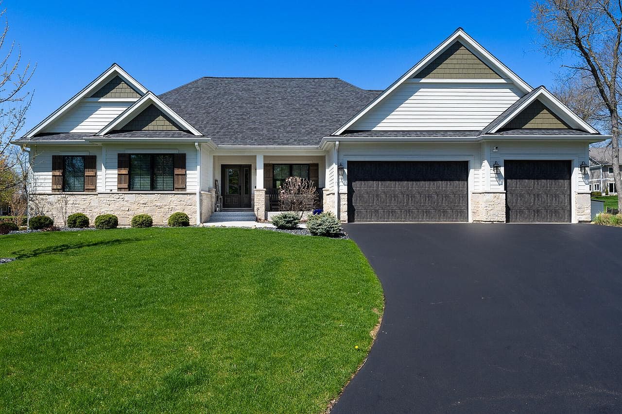 1260 Deer COURT #38-46