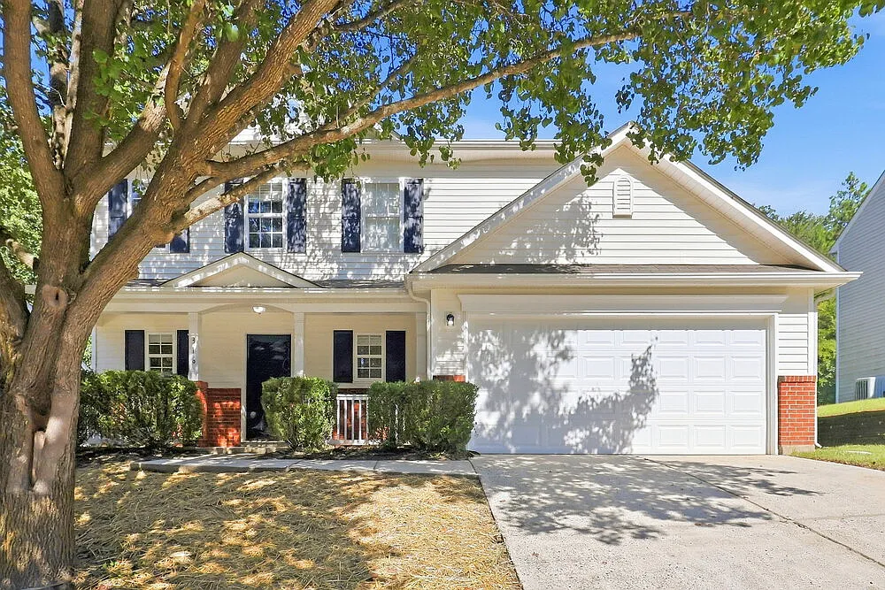 3 bed, 2.5 bath, 1498 sqft, $1,985 — Photo 1